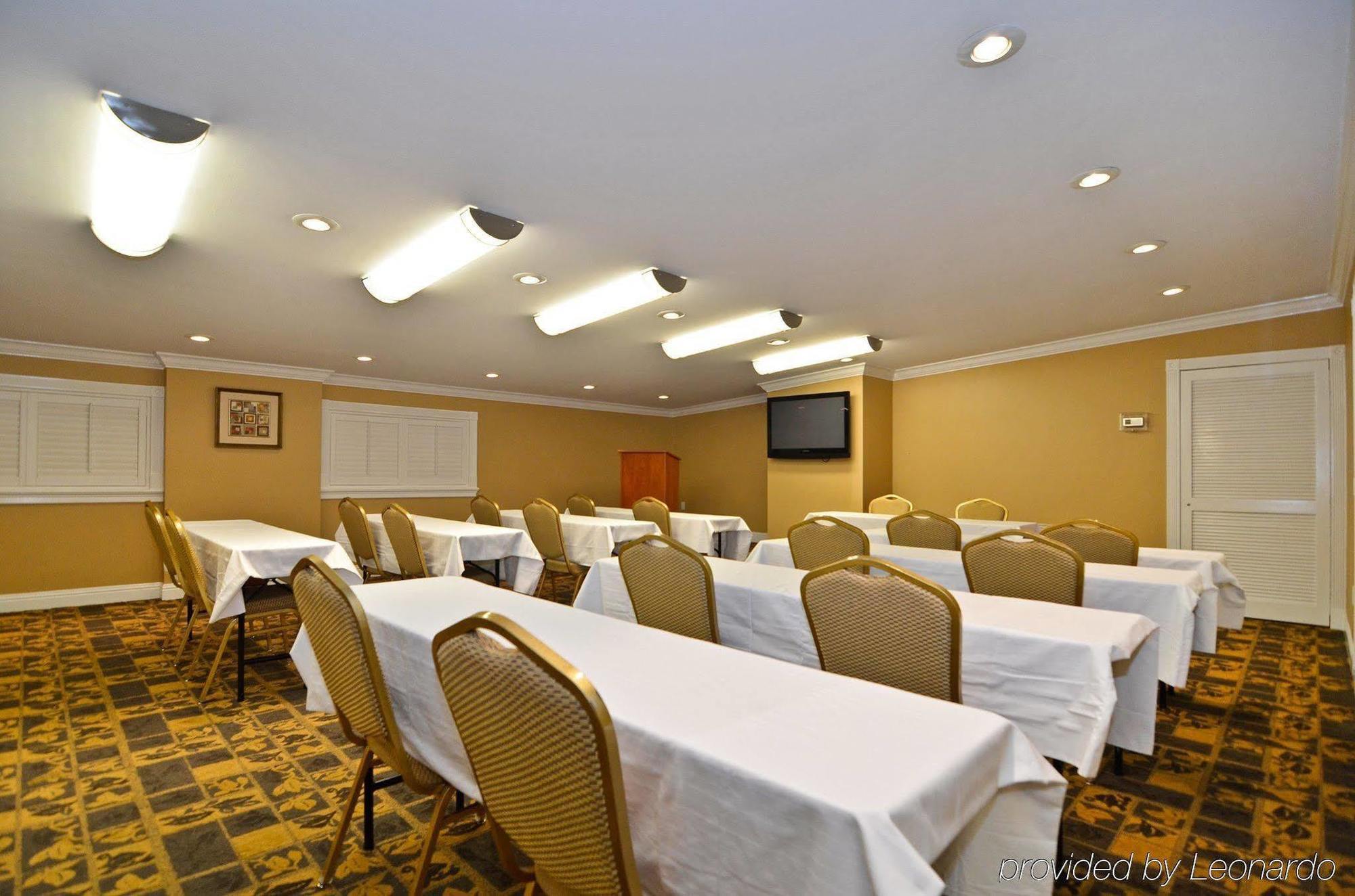Best Western Plus Кингсленд Екстериор снимка